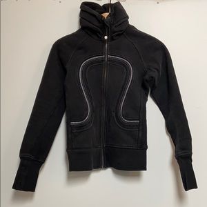 EOTM PRICE DROP - lululemon Cuddle Up Hoodie